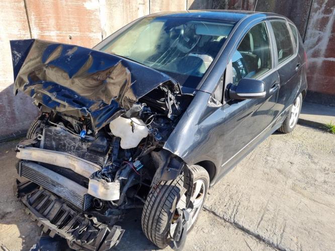 Image Feu arriere principal droit (feux) - MERCEDES CLASSE A 169