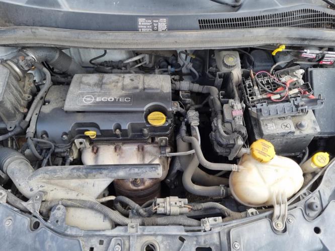Image Feu arriere principal gauche (feux) - OPEL CORSA D