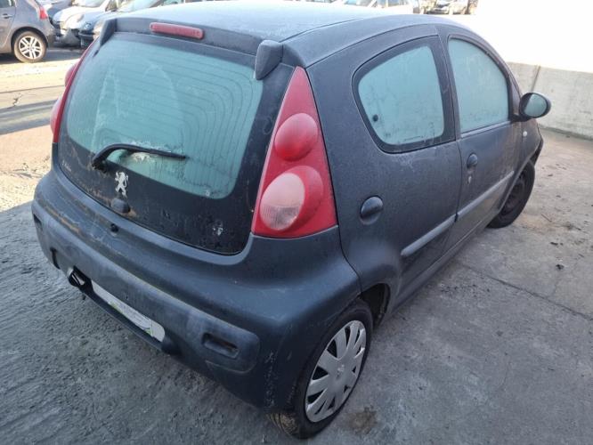 Image Feu arriere principal droit (feux) - PEUGEOT 107