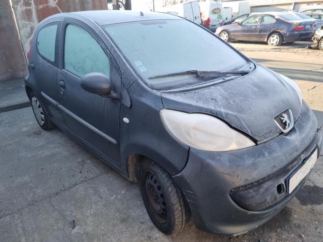 Image Feu arriere principal droit (feux) - PEUGEOT 107