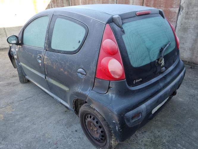 Image Feu arriere principal droit (feux) - PEUGEOT 107