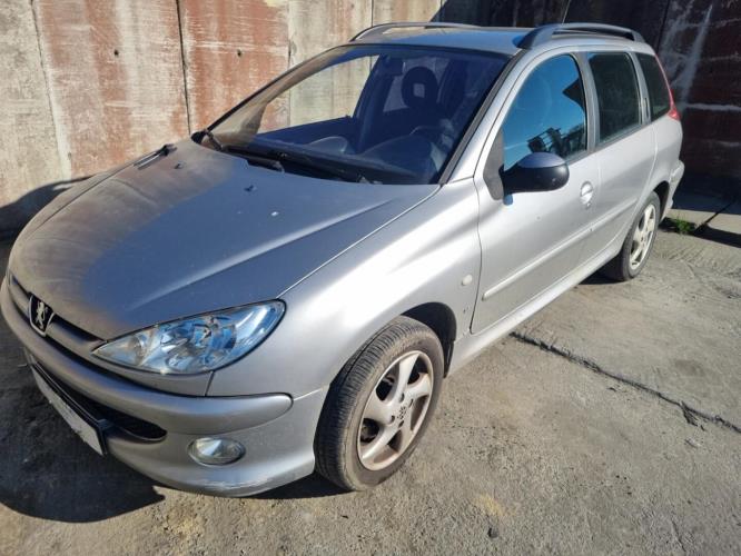 Image Feu arriere principal droit (feux) - PEUGEOT 206