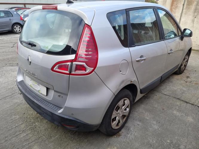 Image Feu arriere principal gauche (feux) - RENAULT SCENIC 3