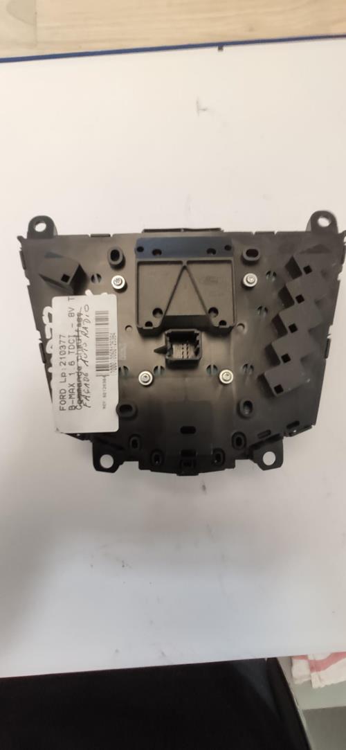 Image Facade autoradio - FORD B-MAX