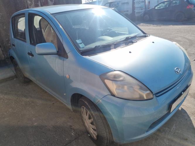 Image Porte avant droit - DAIHATSU SIRION 2