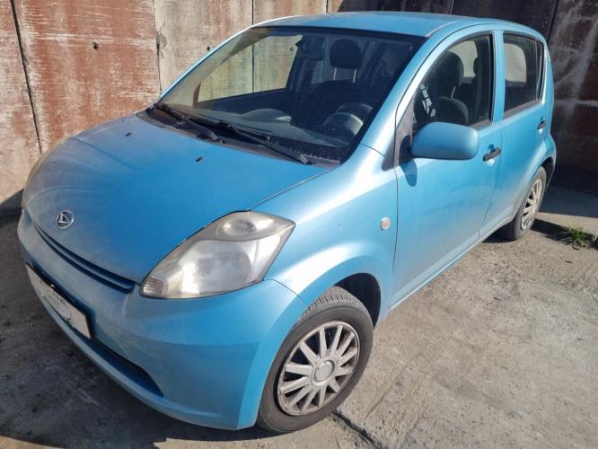 Image Porte avant droit - DAIHATSU SIRION 2