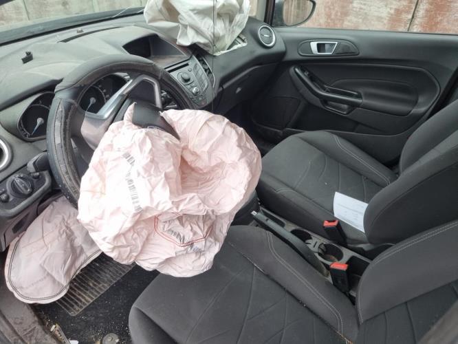 Image Feu arriere principal gauche (feux) - FORD FIESTA 6