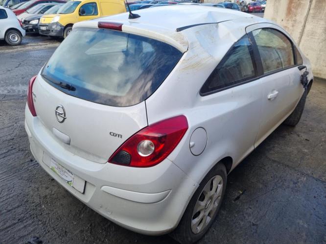 Image Feu arriere principal gauche (feux) - OPEL CORSA D