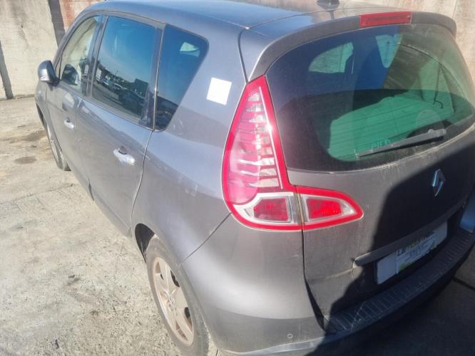 Image Feu arriere principal droit (feux) - RENAULT SCENIC 3