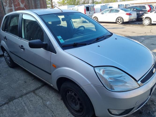 Image Feu arriere principal droit (feux) - FORD FIESTA 5