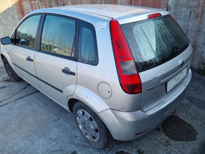 Image Feu arriere principal droit (feux) - FORD FIESTA 5