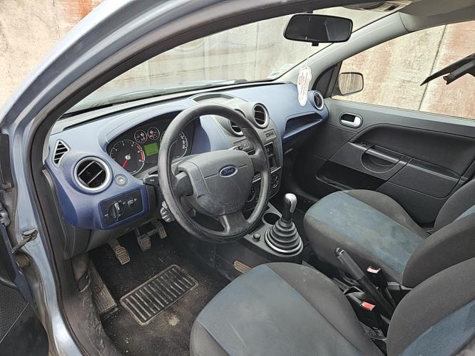 Image Feu arriere principal droit (feux) - FORD FIESTA 5