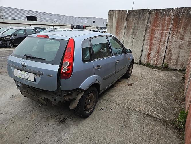 Image Feu arriere principal droit (feux) - FORD FIESTA 5