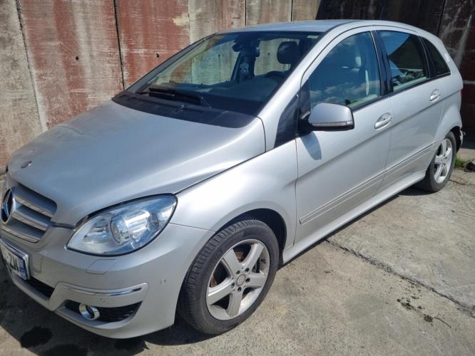 Image Feu arriere principal gauche (feux) - MERCEDES CLASSE B 245