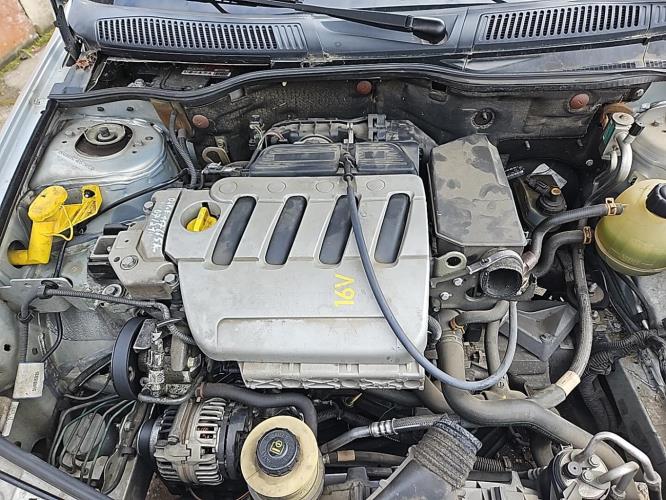 Image Porte avant droit - RENAULT MEGANE 1