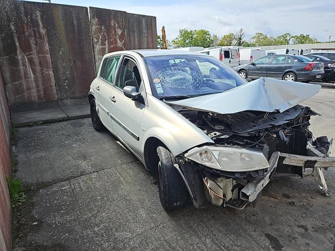 Image Feu arriere principal droit (feux) - RENAULT MEGANE 2