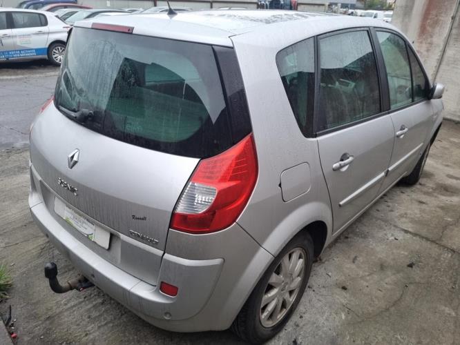 Image Cache sous moteur - RENAULT SCENIC 2