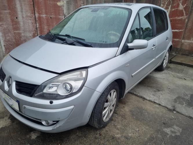 Image Cache sous moteur - RENAULT SCENIC 2