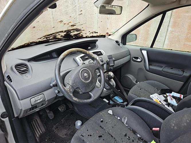 Image Feu arriere principal droit (feux) - RENAULT SCENIC 2