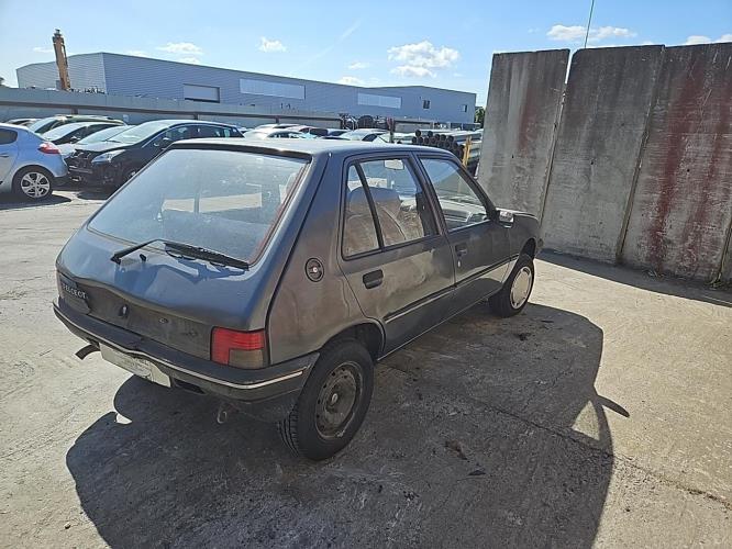 Image Retroviseur droit - PEUGEOT 205