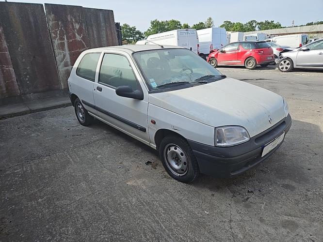 Image Feu arriere principal droit (feux) - RENAULT CLIO 1
