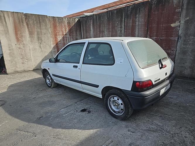 Image Feu arriere principal droit (feux) - RENAULT CLIO 1