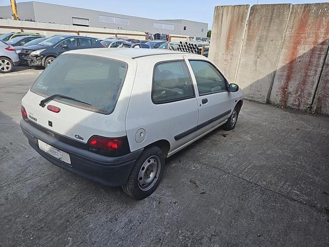 Image Feu arriere principal droit (feux) - RENAULT CLIO 1