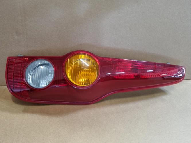 Image Feu arriere principal droit (feux) - DAIHATSU CUORE 3