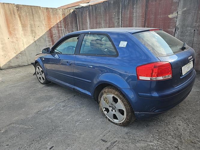 Image Feu arriere principal droit (feux) - AUDI A3 2