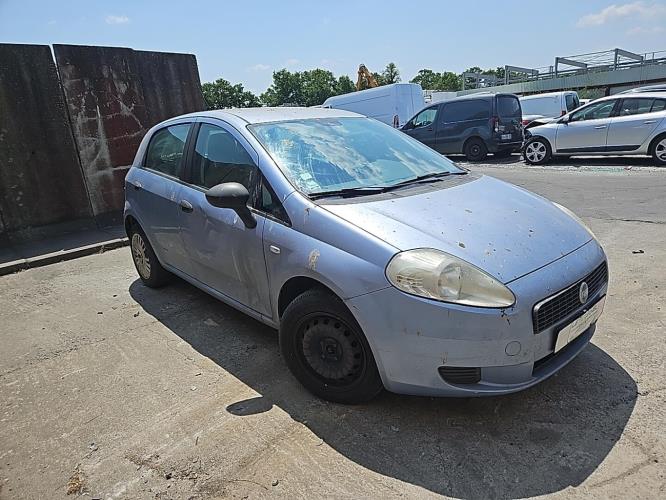 Image Feu arriere principal droit (feux) - FIAT GRANDE PUNTO