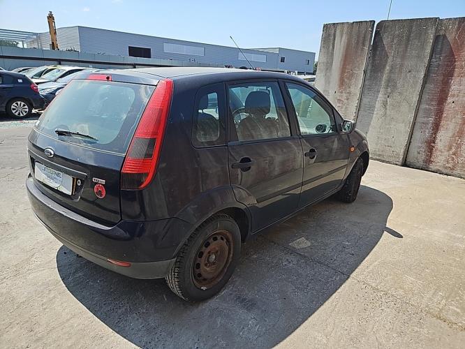 Image Feu arriere principal droit (feux) - FORD FIESTA 5
