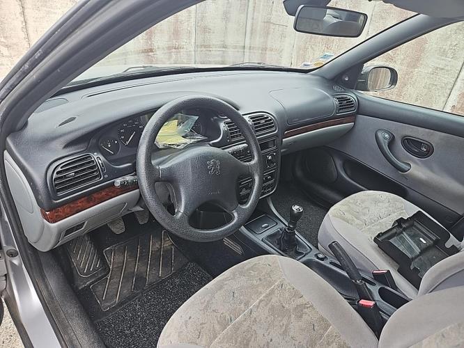Image Feu arriere principal gauche (feux) - PEUGEOT 406