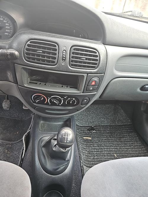 Image Feu arriere principal droit (feux) - RENAULT MEGANE 1