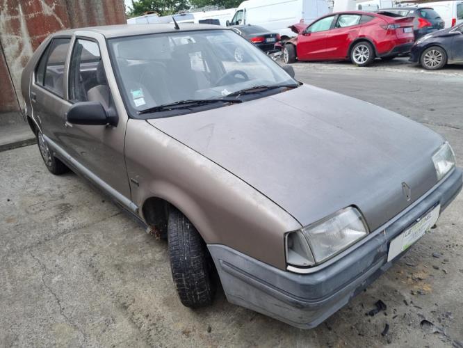 Image Feu arriere principal droit (feux) - RENAULT R19