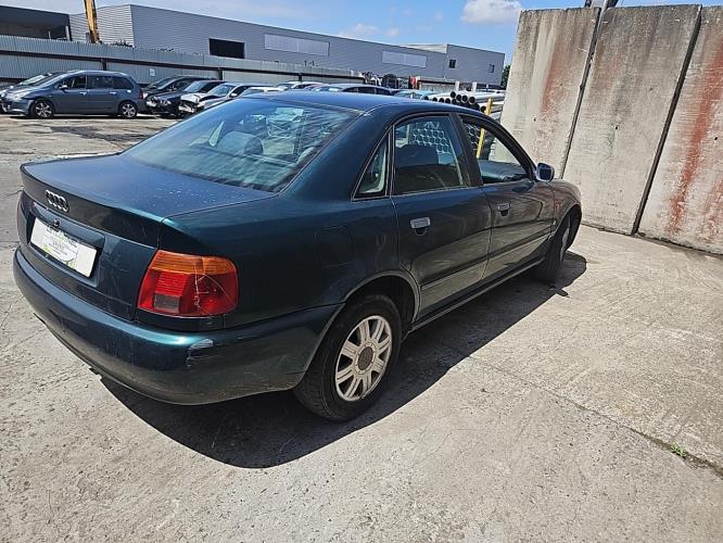 Image Feu arriere principal gauche (feux) - AUDI A4 1
