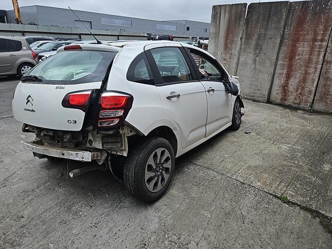Image Porte fusible - CITROEN C3 2
