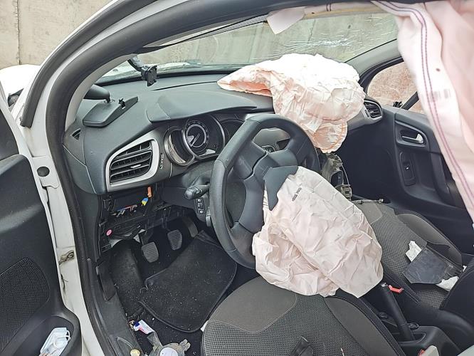 Image Porte fusible - CITROEN C3 2