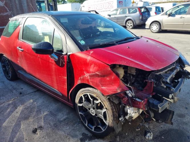 Image Feu arriere principal gauche (feux) - CITROEN DS3