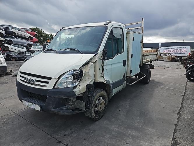 Image Siege avant droit (banquette double) - IVECO DAILY 4
