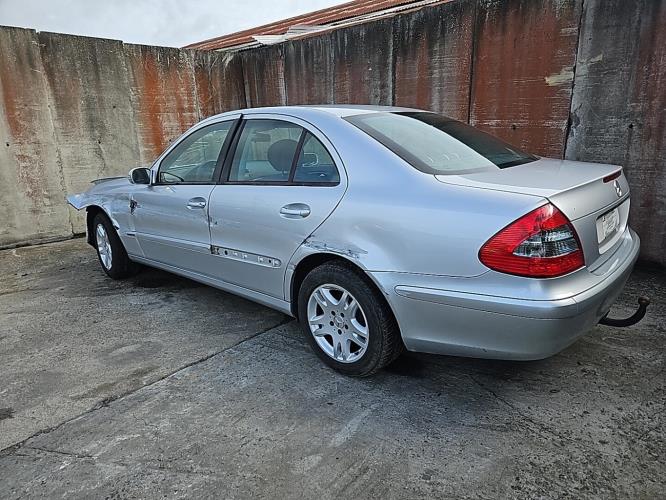 Image Autoradio - MERCEDES CLASSE E 211