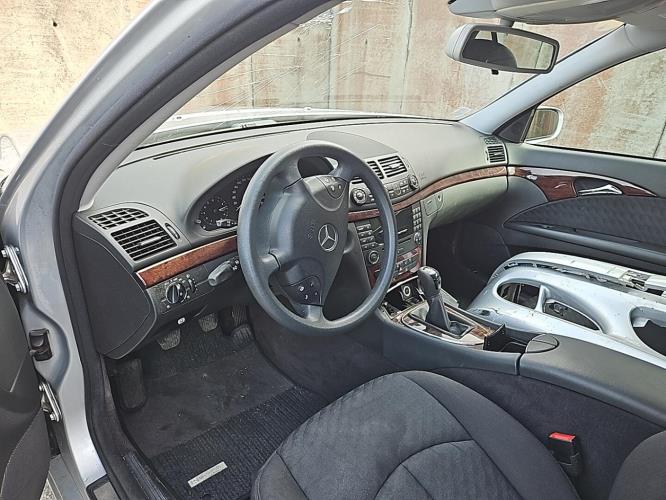 Image Autoradio - MERCEDES CLASSE E 211