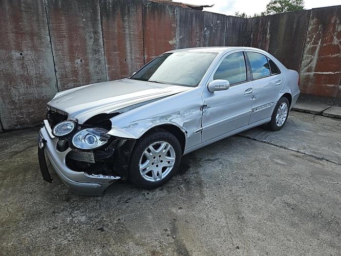 Image Autoradio - MERCEDES CLASSE E 211