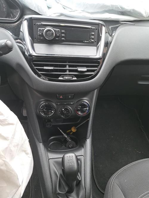 Image Autoradio d'origine - PEUGEOT 208 1