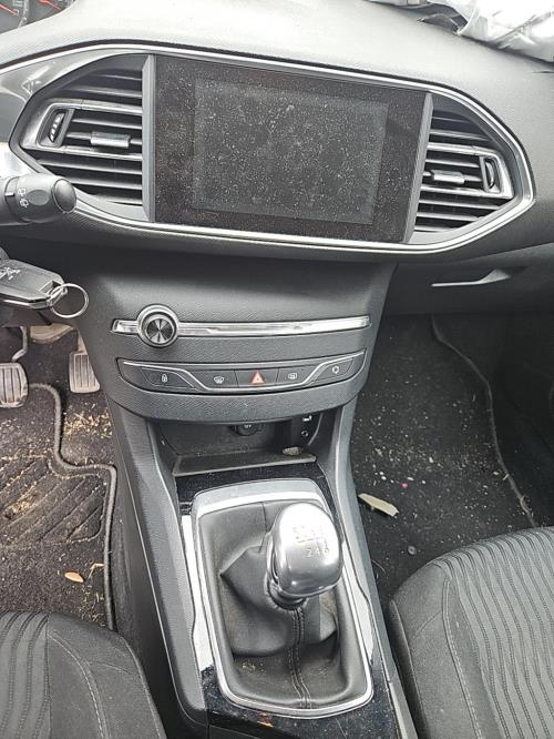 Image Boitier servitude moteur (BSM) - PEUGEOT 308 2 SW
