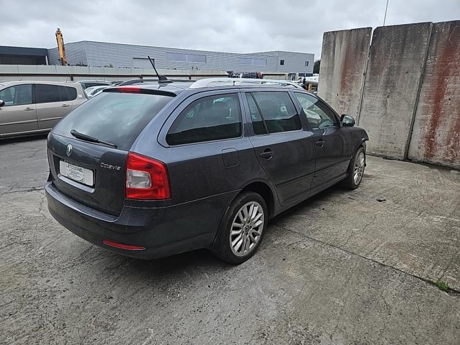 Image Retroviseur droit - SKODA OCTAVIA 2