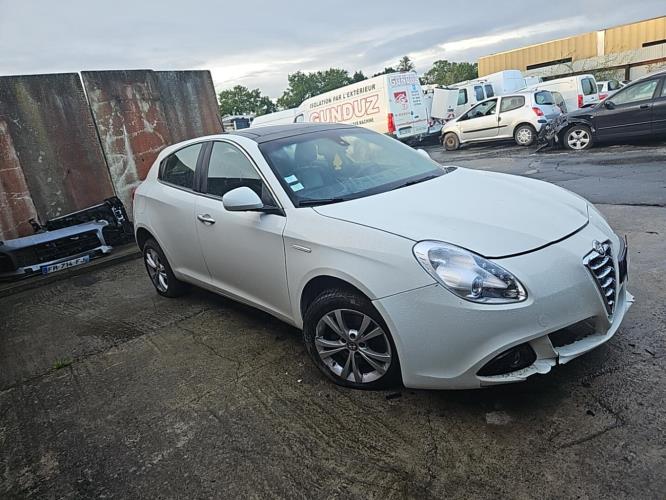 Image Moteur - ALFA ROMEO GIULIETTA 2