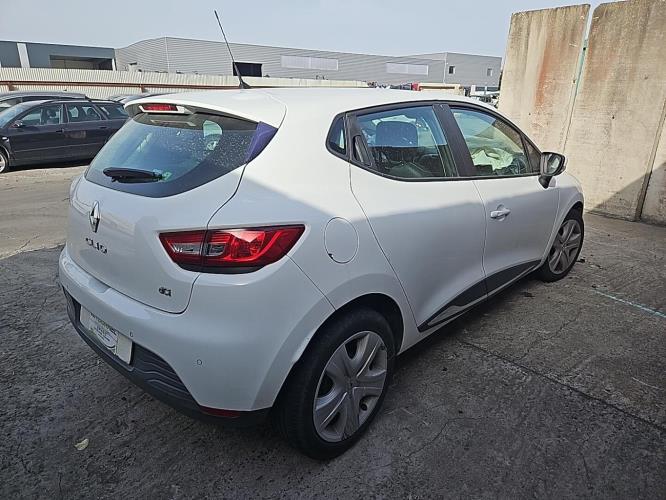 Image Feu diurne avant gauche - RENAULT CLIO 4