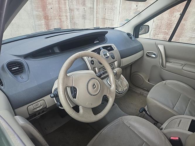 Image Feu arriere principal droit (feux) - RENAULT GRAND SCENIC 2