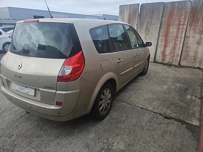 Image Feu arriere principal droit (feux) - RENAULT GRAND SCENIC 2