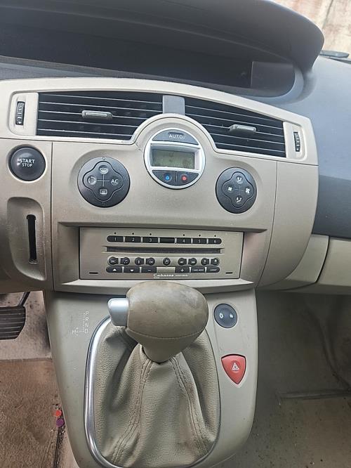 Image Feu arriere principal droit (feux) - RENAULT GRAND SCENIC 2
